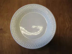 Plato de Cena Oneida WEAVE WHITE 10 1/2" Repujado 1 ea 3 Disponible - Imagen 1 de 3