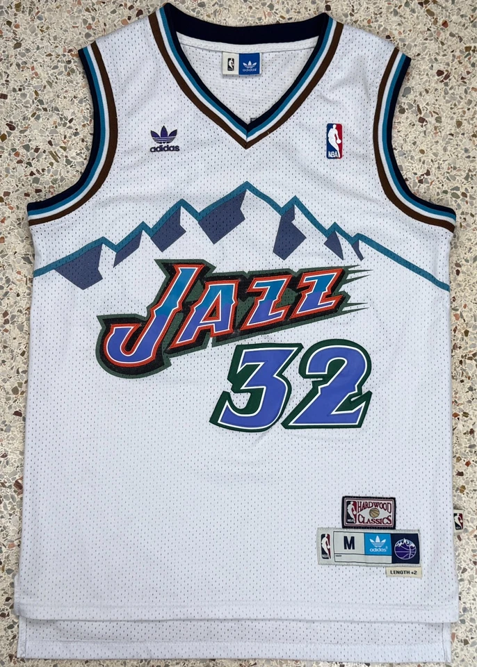 Camiseta Adidas Hardwood Classics NBA Vintage #32 Utah Jazz Karl Malone Tamanho M - Imagem 1 de 4