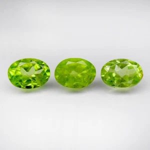 π 2.73ct 3pcs Lot Oval Natural Green Peridot - Untreated, Africa Gemstone - Picture 1 of 4