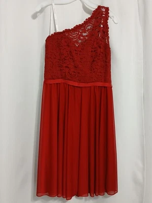 Vestido formal David's Bridal Apple vermelho um ombro renda comprimento chá tamanho 10 - Imagem 1 de 4