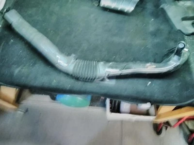 Tubo de aire/resonador AUDI R8 2017 1041765 Foto 1 de 4