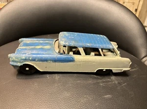 Tootsietoy Pontiac Safari large scale 7" vintage toy in Good Condition - Picture 1 of 6