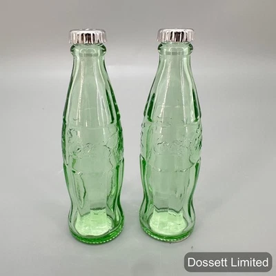 Garrafa de Coca-Cola Sal Pimenta Shakers Vidro Verde TableCraft Conjunto de 2 CC339A - Imagem 1 de 4