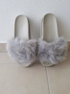 Neuwertige Sandalen - Pantoffeln - Slipper Größe 39 - Bild 1 von 5