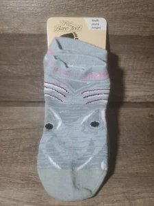 1 PAIR Shark Print Socks Size Youth 1-5 - Picture 1 of 3
