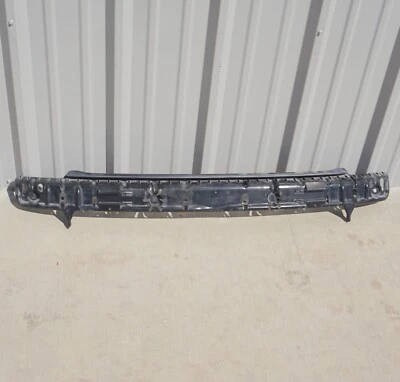 2004 - 2010 BMW 650i E63 E64 suporte de montagem de para-choque central traseiro fabricante de equipamento original - Imagem 1 de 4