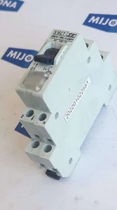 Interruptor modular SCHRACK SE S16G1 230V 16A 230V 1 NO - Imagen 1 de 9