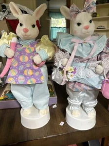 Vintage Pair Of Dan Dee Musical Animated Bunny Tall Battery Operated - Picture 1 of 4