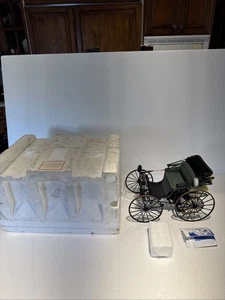 Franklin Mint 1:8 1893 Duryea First Horseless Carriage Car B11A190 - Picture 1 of 14
