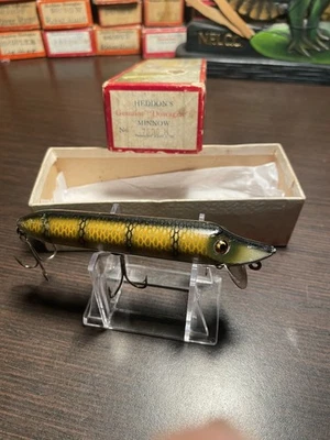 Vampiro Heddon de colección en escala Puke 7509M 1920 ojos de vidrio plataforma en L perchas vampiro Foto 1 de 4