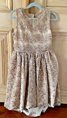 Vestido Persiguiendo Luciérnagas Oscuro Taupe Dorado Lentejuelas Dobladillo Alto-Bajo Burbuja Niñas 8 Foto 1 de 4