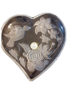Clear Crystal Heart Shaped Trinket Dish - Hummingbird And Flowers Pattern - Picture 1 of 8