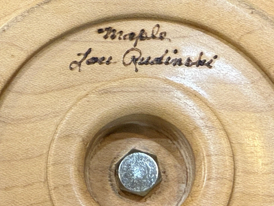 Винтажное латунное корабельное колесо и резная чаша из клена Lou Rudinski 9,5 дюйма - Изображение 1 из 4