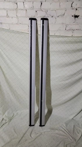 Par de Rack de Teto Thule Aero Bars - Aeroblade - ARB53 - 53" Usado - Imagem 1 de 1