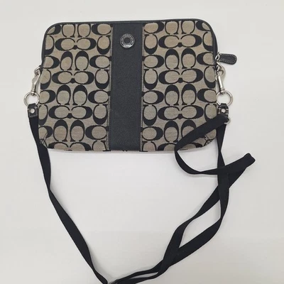 Funda Coach Signature negra I Pad/Tablet lona cuero carrera Foto 1 de 4