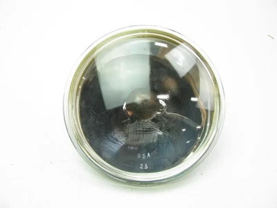 WAGNER 4515 30 Watt 6.4 Volt Sealed Beam Spotlight Lamp Light Bulb PAR36 4.5" - Image 1 of 3