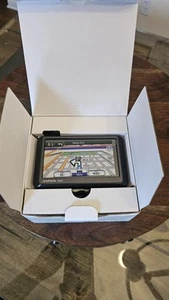 New Garmin GPS Satellite Navigation System Nüvi 265 WT Unit Plus Accessories - Picture 1 of 8
