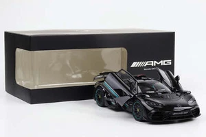 1:18 Mercedes-Benz AMG One Race versión C298 negro obsidiana concesionario NZG - Imagen 1 de 8