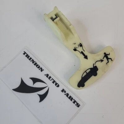 Оригинальная ручка защелки крышки багажника аварийная для Dodge Avenger 2000 года выпуска - Изображение 1 из 4