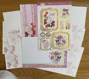 Hunkydory Summer Splendour - Blushing Bouquets Card Making Kit - Picture 1 of 4