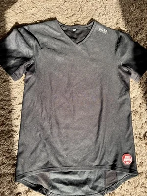 Gore Bike Wear Wind Proof Base Layer Size Small - Image 1 of 2