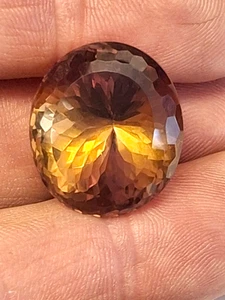 35.1 carat Amazing Ametrine with a blur of 216 facets plus valuation - Picture 1 of 18