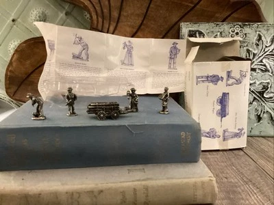 Liberty Falls Pewter Collection AH109 caja abierta miniaturas para estante de baratija Foto 1 de 4