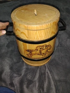 Hand Made wooden barrel piggy bankwood-burned or engraved Hourse design - Picture 1 of 10