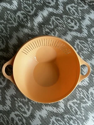 New Tupperware Multi-use Thatsa Colander Wash Strain Drain 3.75L Orange/peach - Image 1 of 4