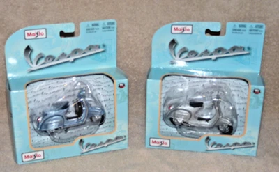 2 Maisto Vespa Motorscooter  1:18 Scale 2 Different Models - NIB - Image 1 of 4