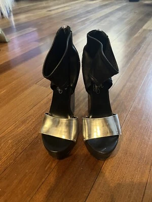 Alejandro Ingelmo Silver/Black Luna Wedge Sandal Size 6.5 - Image 1 of 4