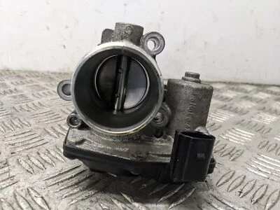 Carrocería del acelerador Ford Fiesta Zetec MK7 2012-2017 1.0 SFJA  Foto 1 de 4