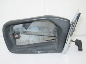 Mercedes-Benz W123 Aussenspiegel links A1238100716 ohne Spiegelglas mechanisch - Bild 1 von 2