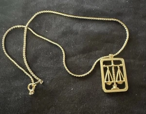 Pendant Vintage Avon 1970s Zodiac Astrology Libra Large Heavy Necklace EX Cond - Picture 1 of 6