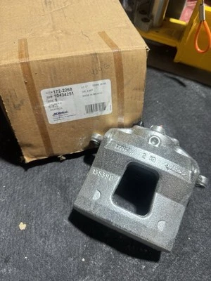 Pinza de freno lateral del pasajero delantero Buick Rendezvous Aztek 2002-07 ACDELCO OEM Foto 1 de 4