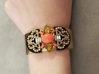 J. "Brazalete brazalete Crew tono dorado rosa cabujón y diamantes de imitación multicolores 6,5""" Foto 1 de 4