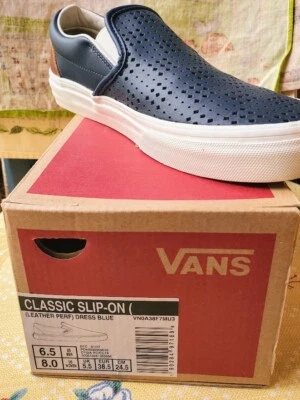 Zapatos de vestir Vans clásicos sin cordones azules para mujer 8 cuero perforado para hombre caja de 6,5 Foto 1 de 4