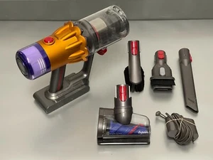Dyson V12 Car + Truck + Boat Cordless Handheld Vacuum Cleaner Genuine - Picture 1 of 6
