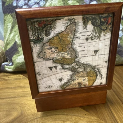 Colonial Williamsburg Mahogany Keepsake Box Engraved Tile Top Rare Vintage Box - Image 1 of 4