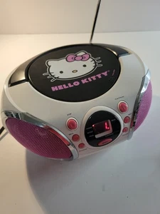 * Lesen Hello Kitty CD Player Ghettoblaster Radio schwarz pink KT2026MBY AM/FM funktioniert  - Bild 1 von 7