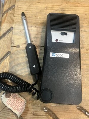 TIF 5500 Pump Style Halogen Leak Detector WITH CASE - Image 1 of 4