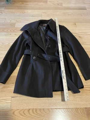 Chaqueta negra con cinturón (mediana) M60 Miss Sixty para mujer Foto 1 de 4