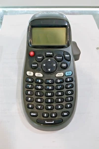 Dymo LetraTag LT-100H - Black - Picture 1 of 5