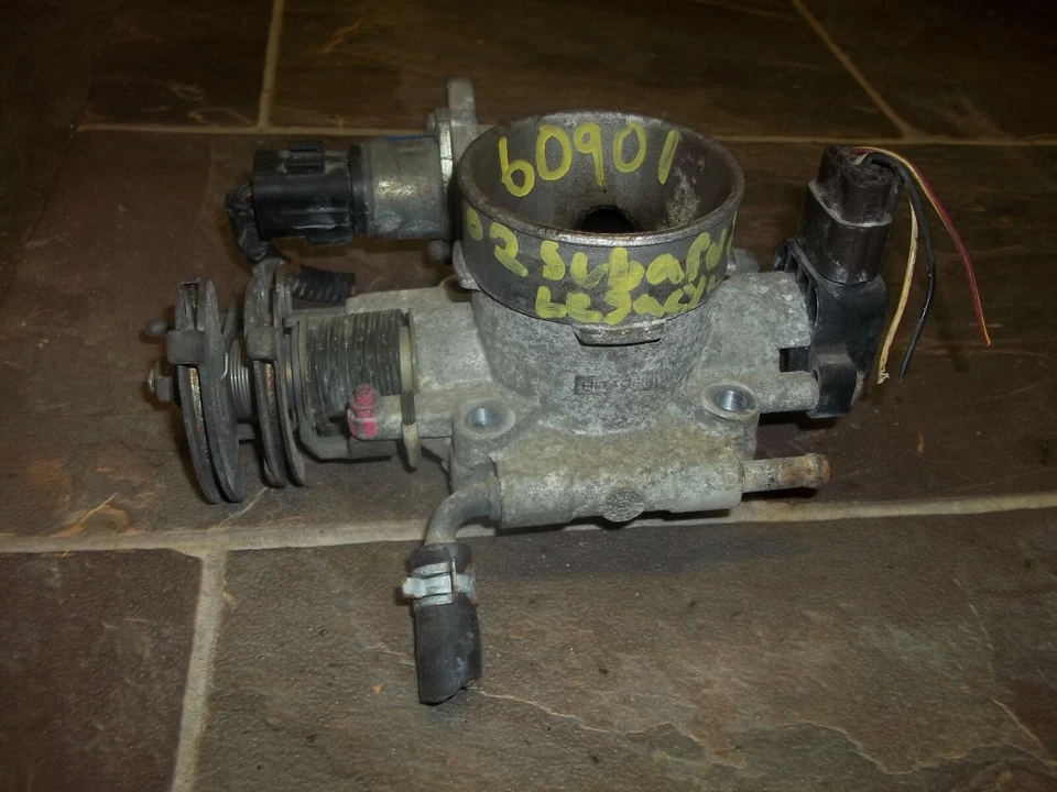 2002 SUBARU LEGACY Throttle Body Throttle Valve Assembly 2.5L 4 Cyl OEM - Image 1 of 4