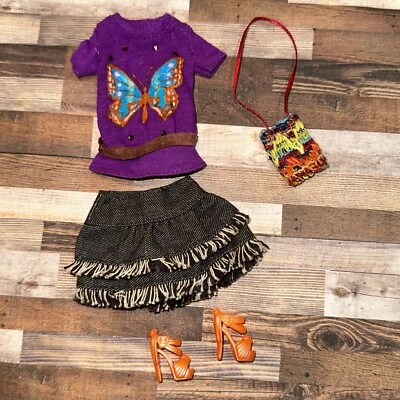 Barbie Beat Street C4005 Denim Ruffled Skirt & Butterfly Top Mattel 🦋 - Image 1 of 4