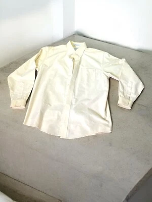 L.L. Мужская рубашка Bean на пуговицах устойчивая к морщинам - кремовая, 100% хлопок - Изображение 1 из 4