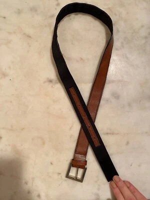 Cinturón Fendi de cuero y satén hebilla plateada nuevo $345 al por menor Foto 1 de 4