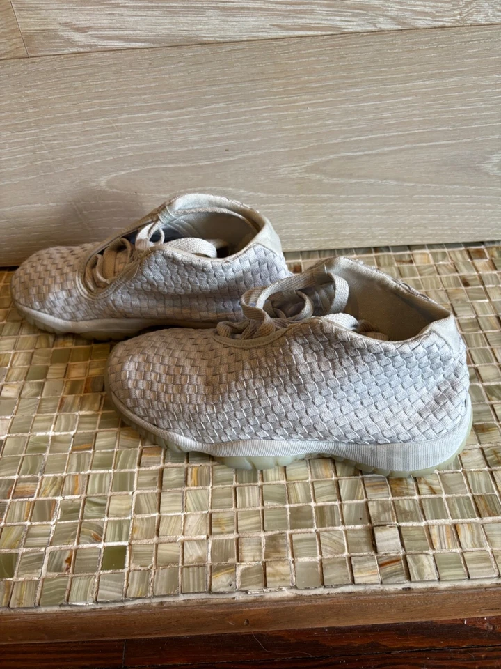 Talla 5.5 - Jordan Future Phantom Foto 1 de 4