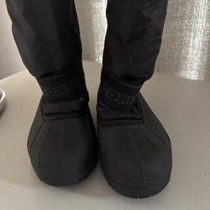 Sorel Insulated Snow Chariot Black Winter Boots US 4 EUR 35 UK 3 - Picture 1 of 13