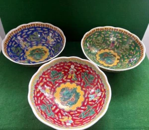 Collection of three rare find vintage Chinese porcelain bowls with mark to base - Picture 1 of 1